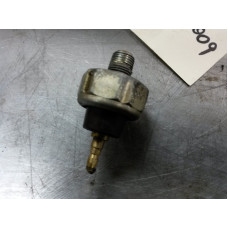 98B009 Engine Oil Pressure Sensor For 01-04 Isuzu Rodeo  3.2